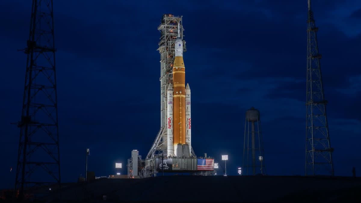 NASA CLEARS ARTEMIS II MOON ROCKET FOR AN APRIL LAUNCH 