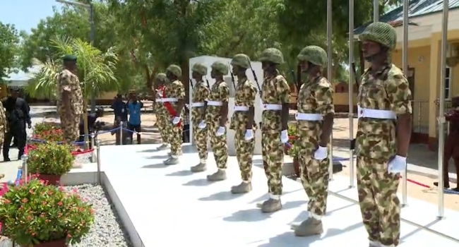 NIGERIA’S SERVICE CHIEFS ARRIVE BORNO AFTER MAIDUGURI ATTACKS